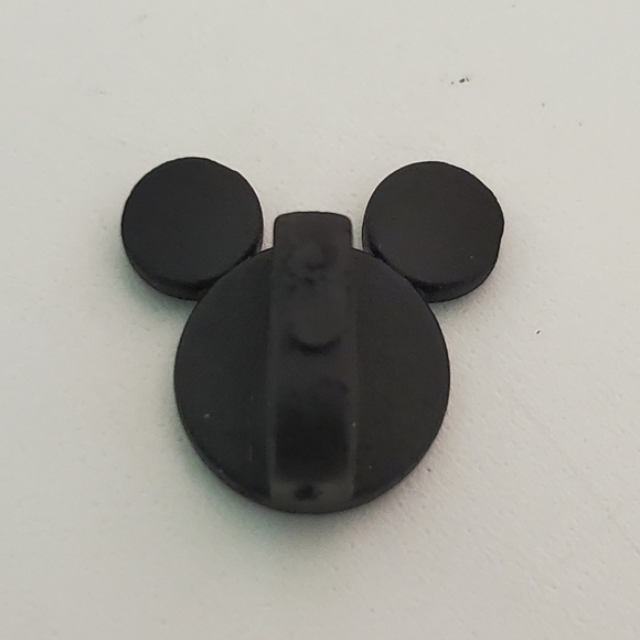 Disney Pin Trading Princess & The Frog Princess Tiana Cuties Collection Pin - Picture 3 of 3